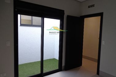 Casa &agrave; venda - 200m&sup2; - CONDOM&Iacute;NIO JARDIM VERSAILLES