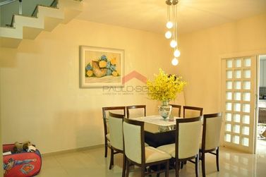 Sobrado &agrave; venda - 218m&sup2; - Zona II