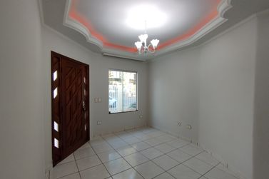 Casa &agrave; venda - 144m&sup2; - ZONA III