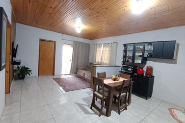 Casa &agrave; venda - 100m&sup2; - Serra dos Dourados