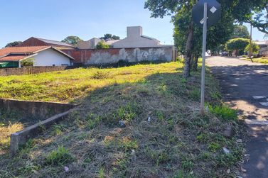 Terreno &agrave; venda - 401m&sup2; - Jardim Campo Belo