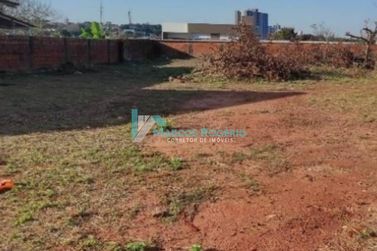 Terreno &agrave; venda - 216m&sup2; - Jardim Colibri