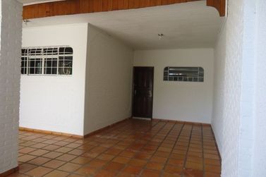 Casa para alugar - 167m&sup2; - ZONA II
