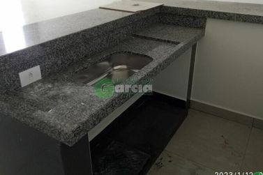 Sal&atilde;o Comercial para alugar - 240m&sup2; - Parque Colina Verde