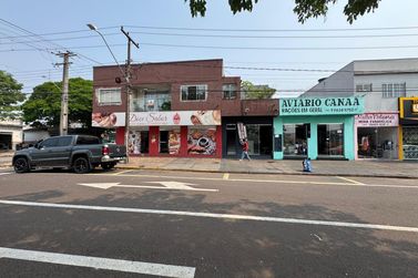 Sal&atilde;o Comercial &agrave; venda - 388m&sup2; - Zona VII