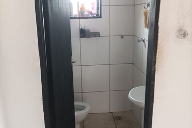 Casa &agrave; venda - 100m&sup2; - Jardim Colibri