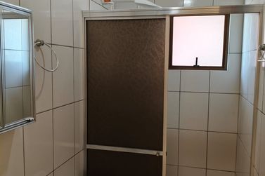 Apartamento para alugar - 90m&sup2; - ZONA I