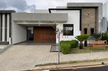 Casa para alugar - ZONA I