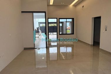 Casa &agrave; venda - 110m&sup2; - Jardim Cima