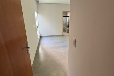 Casa &agrave; venda - 130m&sup2; - Jardim Imigrantes II