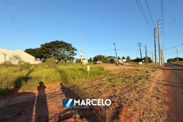 Terreno &agrave; venda - 152m&sup2; - Parque Lago Azul