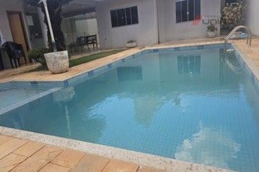 Casa &agrave; venda - 292m&sup2; - Zona III