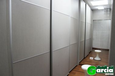 Sobrado &agrave; venda - 300m&sup2; - Jardim Veleiros