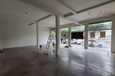 Sal&atilde;o Comercial para alugar - 90m&sup2; - Zona Armazem