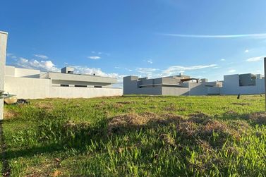 Terreno &agrave; venda - 255m&sup2; - Gleba Figueira