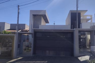 Casa &agrave; venda - 144m&sup2; - Jardim Castelo Branco