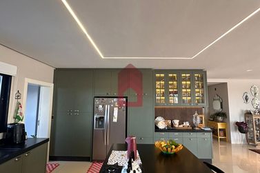 Apartamento &agrave; venda - 300m&sup2; - Zona II