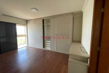 Apartamento &agrave; venda - 129m&sup2; - ZONA II