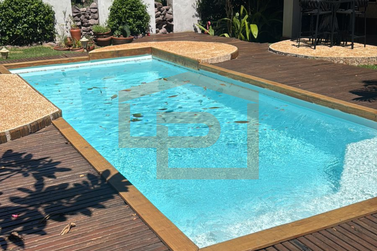 Casa &agrave; venda - 240m&sup2; - Centro
