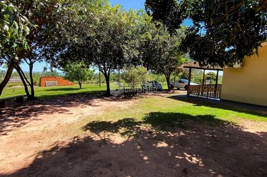 Ch&aacute;cara &agrave; venda - 160m&sup2; - Jardim Pac&iacute;fico