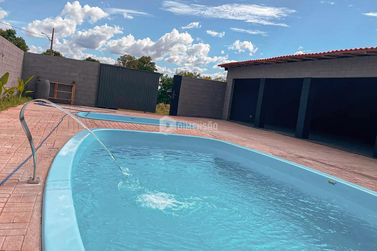 Sala Comercial &agrave; venda - 400m&sup2; - S&iacute;tio Recreio Sol Nascente