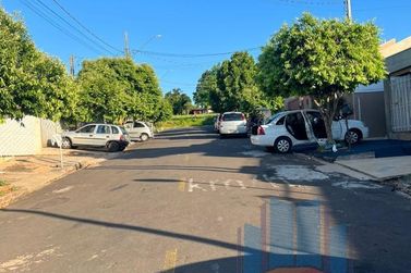 Casa &agrave; venda - 80m&sup2; - Jardim Gar&ccedil;as