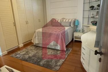 Casa para alugar - 332m&sup2; - Zona I