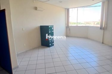 Sala Comercial para alugar - 140m&sup2; - Zona III