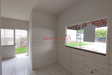 Casa para alugar - 590m&sup2; - ZONA VI