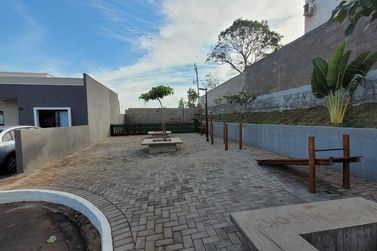 Casa para alugar - 81m&sup2; - Zona V