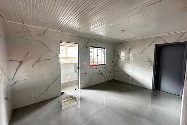 Casa &agrave; venda - 250m&sup2; - Zona VI