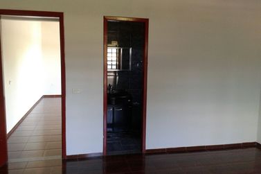 Sal&atilde;o Comercial &agrave; venda - 305m&sup2; - Zona 1