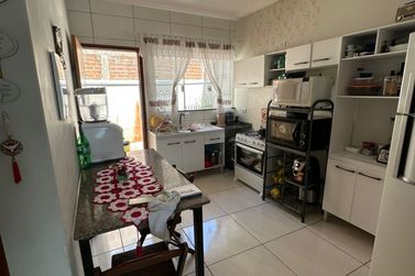 Casa &agrave; venda - 60m&sup2; - JARDIM DAS CEREJEIRAS