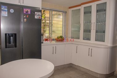 Sobrado &agrave; venda - 500m&sup2; - UBERABA