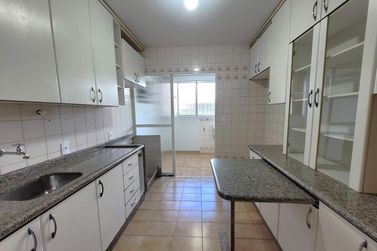 Apartamento para alugar - 70m&sup2; - Zona I