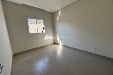 Casa &agrave; venda - 200m&sup2; - VILA BECKER