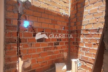 Casa &agrave; venda - 47m&sup2; - JARDIM PINHEIRINHO