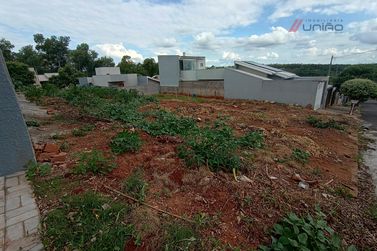 Terreno &agrave; venda - 135m&sup2; - Residencial Bourbon