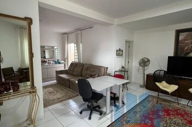 Casa &agrave; venda - 242m&sup2; - Zona I
