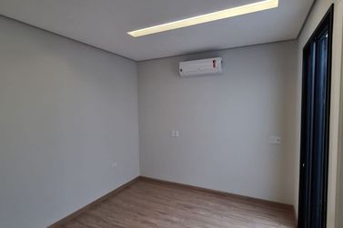 Casa &agrave; venda - 230m&sup2; - Portal das &Aacute;guas