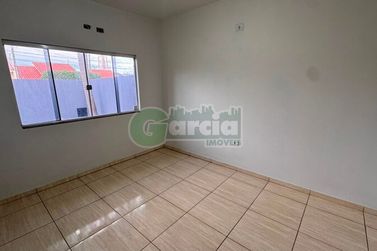 Casa &agrave; venda - 68m&sup2; - Jardim Gar&ccedil;as