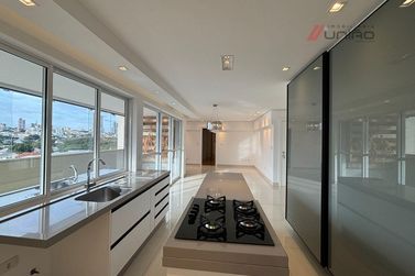 Apartamento &agrave; venda - 126m&sup2; - Zona I