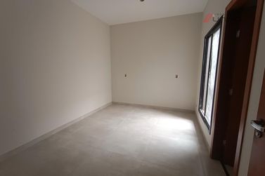 Casa &agrave; venda - 120m&sup2; - Jardim Porto Seguro
