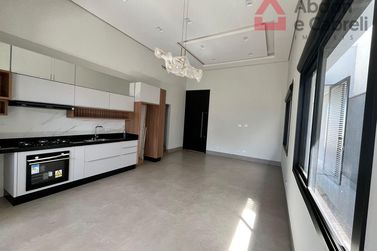 Casa para alugar - 182m&sup2; - Paysage Essenza Condom&iacute;nio