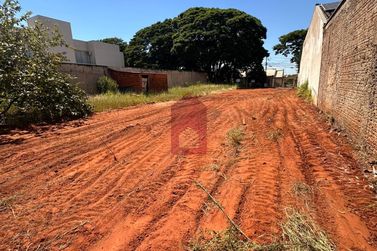 Terreno &agrave; venda - 285m&sup2; - Zona VII