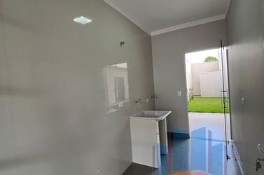 Casa &agrave; venda - 127m&sup2; - Parque Residencial Metropolitano