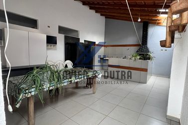 Casa &agrave; venda - 205m&sup2; - Zona V