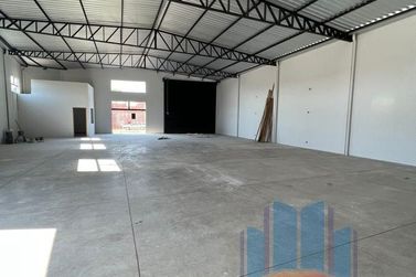 Sal&atilde;o Comercial &agrave; venda - 355m&sup2; - Zona V