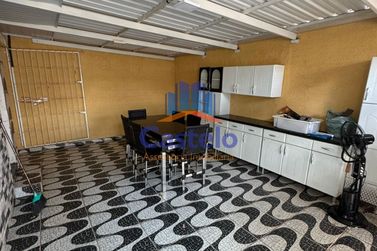 Casa &agrave; venda - 150m&sup2; - ZONA II