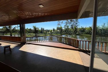 Ch&aacute;cara &agrave; venda - 